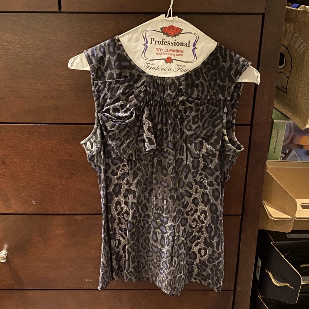 BCBG Max Azria Grey Leopard Print Sleeveless Blouse